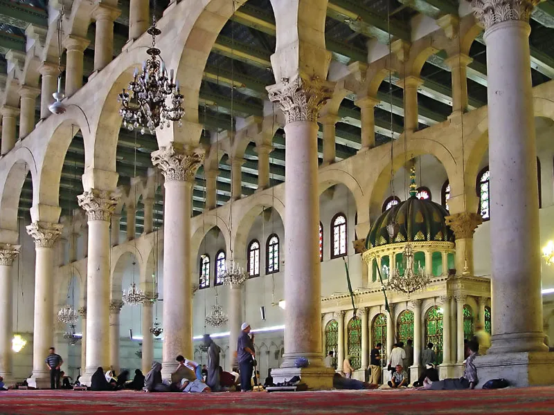 Interior-Great-Mosque-of-Damascus-Syria